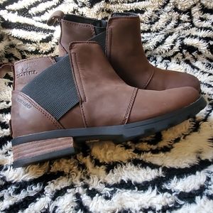 Sorel Chelsea Boot in Tobacco Color